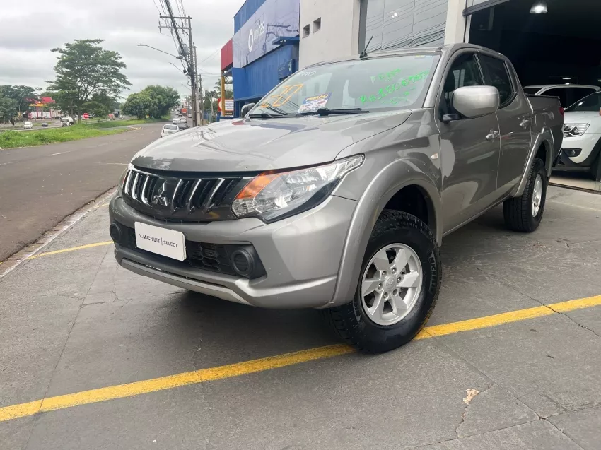 Mitsubishi L200 Triton 2.4 SPORT GLS 4X4