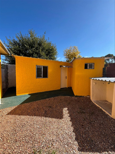 A Estrenar! Complejo De 8 Casas En Zona Residencial Al Sur.