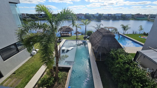 Venta Casa Puertos Vistas Con Muelle Privado