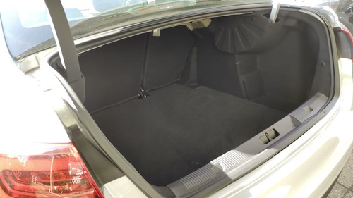 Imagen 2 de 25 de Citroën C4 Lounge 1.6 Hdi 115 Feel Pack