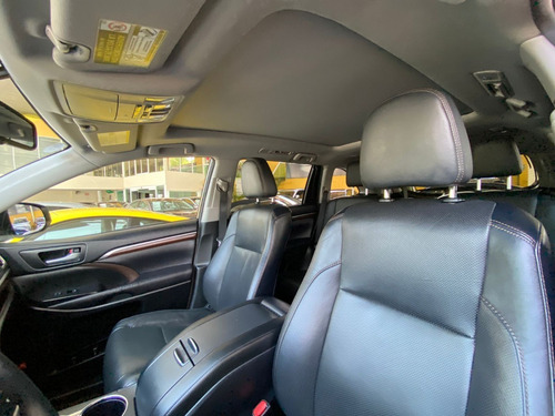 Imagen 13 de 15 de Toyota Highlander Limited 2016