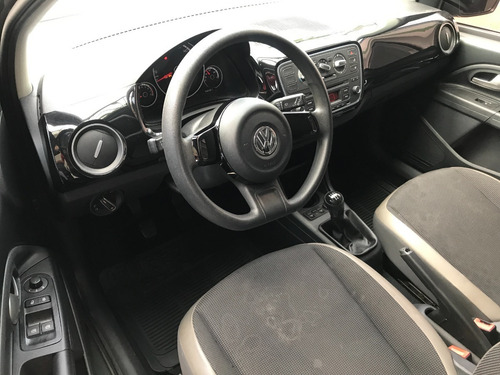 Imagem 7 de 15 de Volkswagen Up! High 1.0 Total Flex 12v 5p 2015