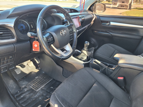 Toyota Hilux Pick-Up 2.8 Cd Srv 177cv 4x2