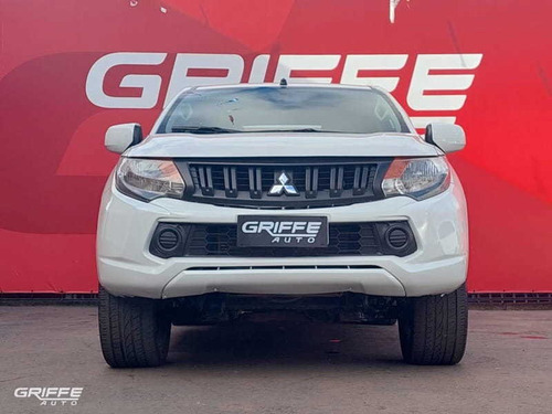 Imagem 2 de 12 de Mitsubishi L200 Triton