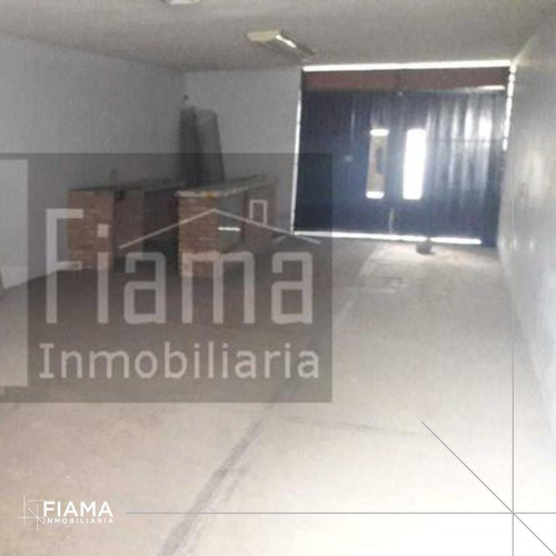Imagen 3 de 12 de Se Vende Edificio A Un Costado Del Sindicato Del Seguro Soci