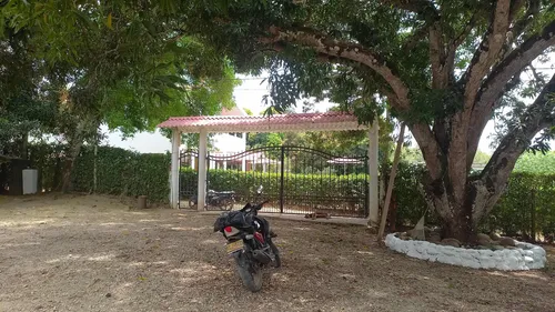 Vendo O Permuto Por Propiedad En Ciudad