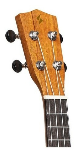 Imagen 2 de 4 de Ukelele Soprano Stagg Tiki Madera Sapele Eh + Funda Ustikieh