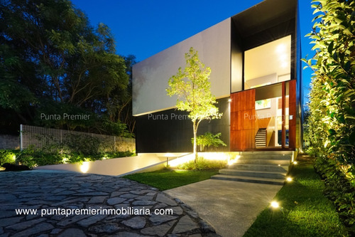 Imagen 1 de 19 de Casa De Lujo En Venta En Coto Arauca Amueblada, Zona Real, Zapopan