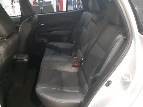 Imagem 10 de 13 de Yaris 1.5 16v Flex Xls Multidrive