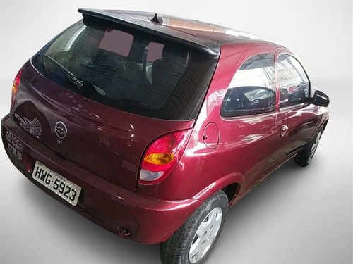 Imagem 4 de 8 de Chevrolet Celta 1.0 8v
