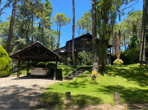 Casa En Alquiler O Venta En Cariló Coihue 400