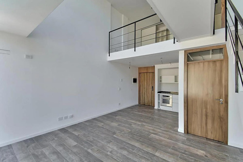 Departamento En Venta Triplex Palermo Soho, Categoría Premium, Terraza Propia Y 2 Balcones