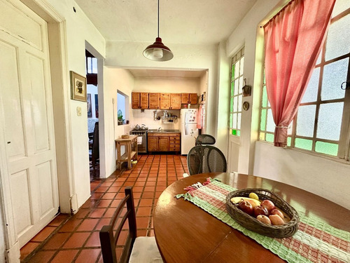 Casa En Venta San Andres 3 Ambientes Jardín