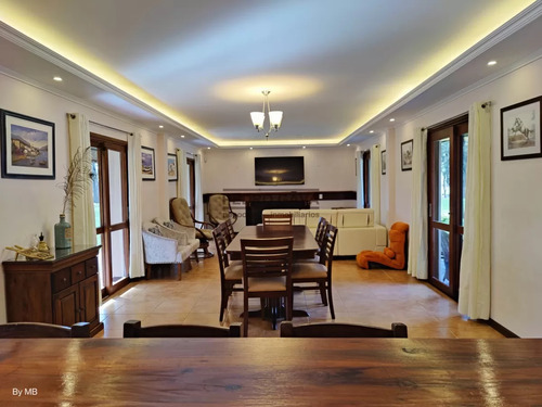 Piriapolis, Exclusiva Casa Quinta En Venta A 1000 Metros De La Playa