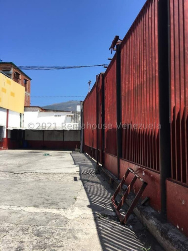 Imagen 9 de 12 de Galpón En Alquiler En Catia (mg) 58 424 280 09 21