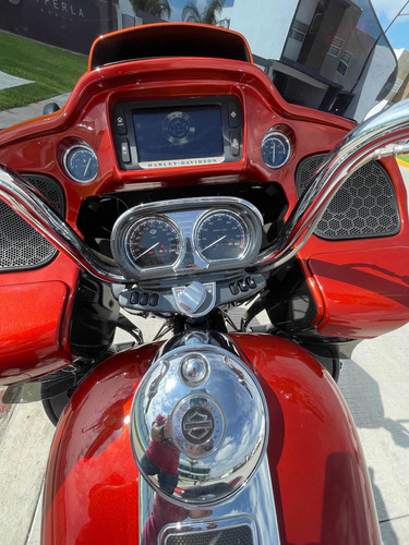 Imagen 9 de 9 de Harley Davidson Road Glide Cvo