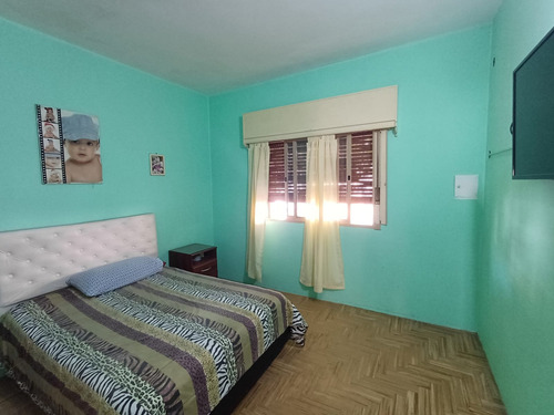 Casa En Venta. Lanus, Remedios De Escalada.