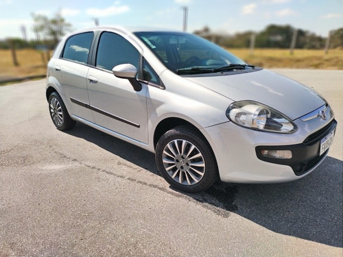 Imagem 3 de 10 de Fiat Punto 2013 1.4 Attractive Flex 5p