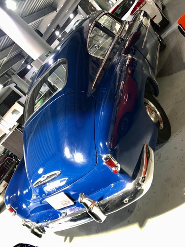 Coche Clásico Chevrolet Sedaneta , 1952