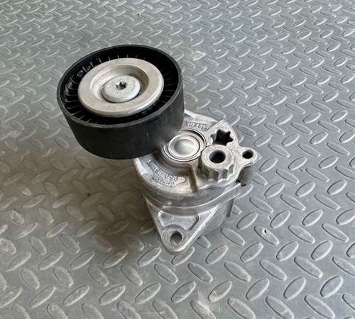 Polea Tensora De Banda Mercedes Benz Sprinter 2.7 L5 2005 (Usado)