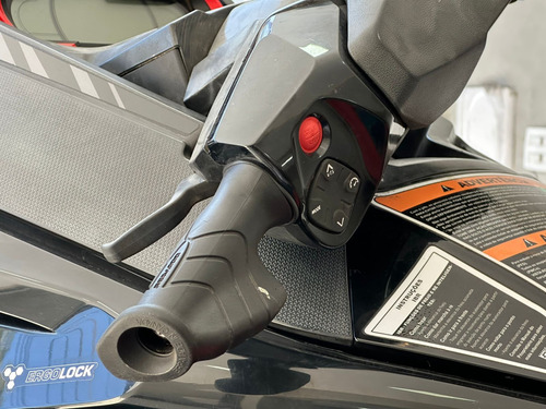 Sea Doo 230 Wake Pro