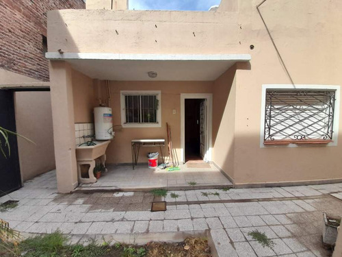 Casa En Venta En Haedo Sur