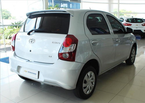 Imagem 4 de 10 de Etios 1.3 X 16v Flex 4p Manual