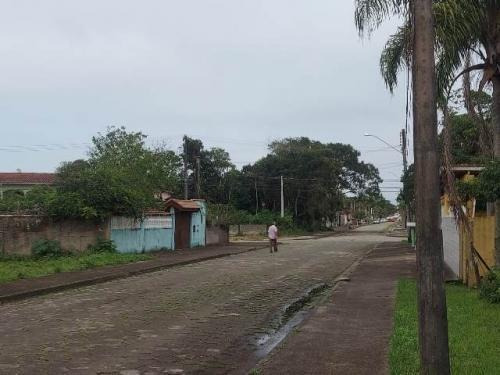 Imagem 2 de 7 de Lote No Jardim Palmeiras Em Rua Asfaltada 332²