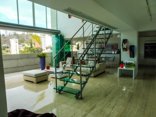 Ss: Vende Apartamento 24-6297 En Mesetas De Santa Rosa De Lima De 220 M2, 4h/3b/3pe