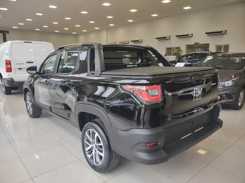 Imagen 12 de 25 de Fiat Strada Volcano 2023 Carga Empresa Entrega Rapida 0km B
