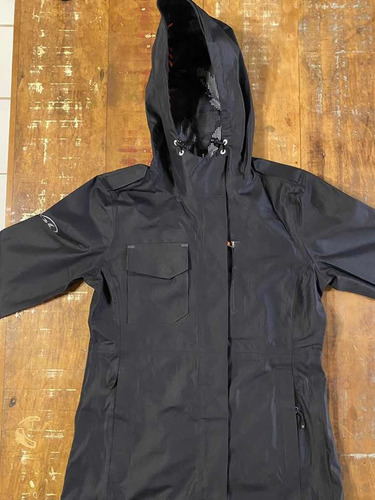 Jaqueta Feminina Impermeável Hurley Phantom Winchester