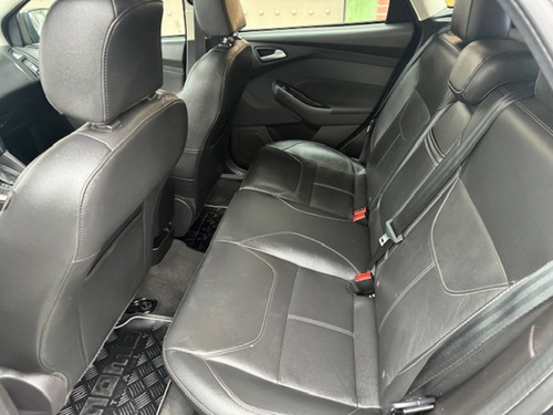 Ford Focus 2.0 Se Luxury Ta Mt