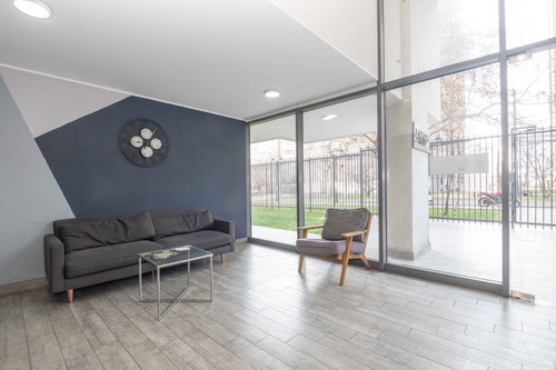 Edificio Av. Lo Ovalle (1 Est. 1 Bod.) Vista Norte Piso 4