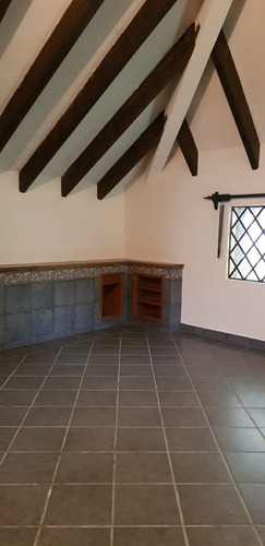 Linda Casa Sola En Col. Rancho Cortes, Morelos
