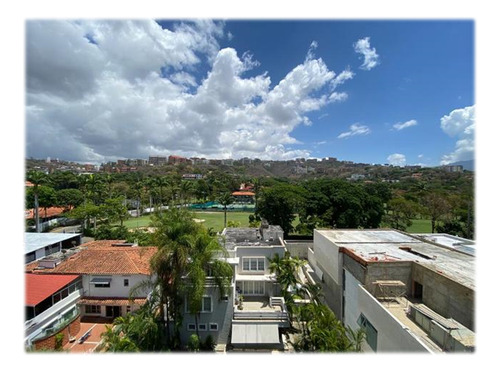 Se Vende Apto  169m²  3h+s4b+s4p En Los Naranjos De Las Mercedes