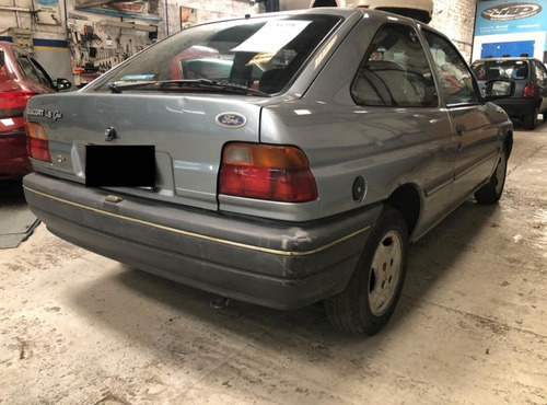 Ford Escort Ghia 1.8