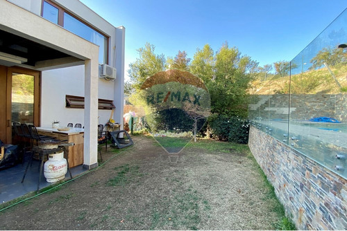 Gran Oportunidad - Casa En Lo Barnechea!