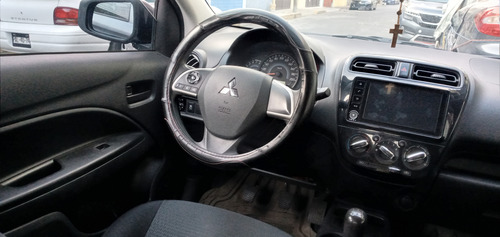 Bonito Automovil Sedan Estandar,clima,todo Le Funciona, Fact