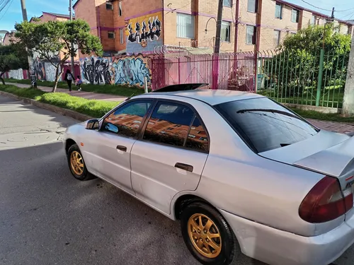 Mitsubishi Lancer Glxi