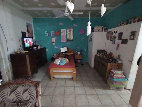 Imagen 6 de 9 de Casa En Venta, Italia 447, Belén De Escobar