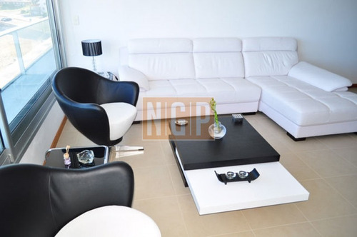 Divino Impecable Con Servicios-ref:4522