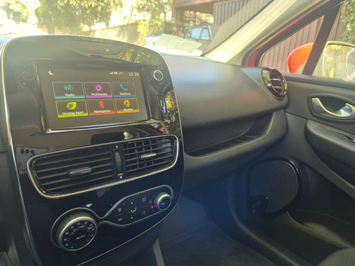 Renault Clio Iv 0.9 Hb Dyn E6 F2 Mt A Turbo