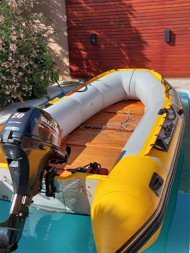 Gomon Albatros 400 Con Motor Suzuki 20 Hp 4 Tiempos. Excele