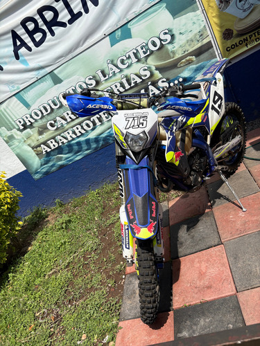 Enduro 4t Con Protección En Radiador Cuadro, En Ambos Discos