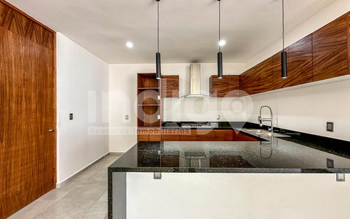 Casa Nueva En Renta En Mérida En Privada Zentura, Cholul