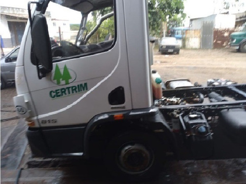 Mercedes Accelo 815