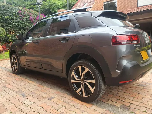 Citroën C4 Cactus 1.6 Shine Turbo Aut