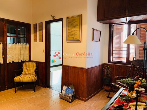 Importante Residencia A Metros Del Mar- Ref: 1435