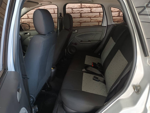 Imagem 6 de 8 de Ford Fiesta 1.6 Mpi Class Hatch 8v Flex 4p Manual