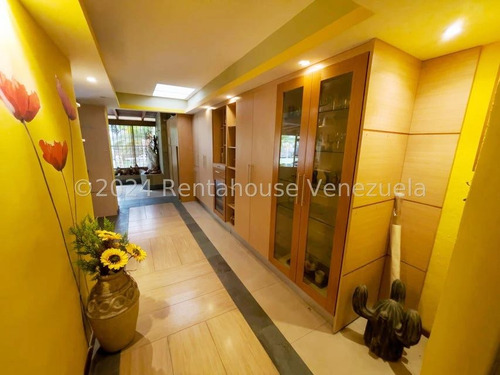 Apartamento Con Terraza Excelente Ubicación!!! En Alquiler La Carlota I